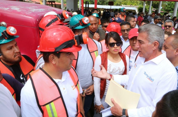 INICIÓ RECONSTRUCCIÓN DE HOSPITALES Y ESCUELAS EN PUEBLA