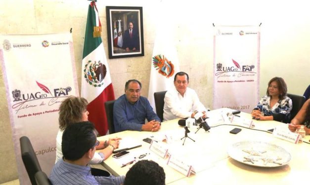 FIRMAN GOBIERNO Y UNIVERSIDAD AUTÓNOMA DE GUERRERO CONVENIO PARA LA ACTUALIZACIÓN Y PROFESIONALIZACIÓN DE PERIODISTAS