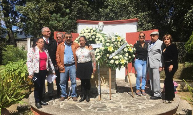 DEVELAN PLACAS EN HONOR DE PERIODISTAS CAÍDOS EN CHIAPAS