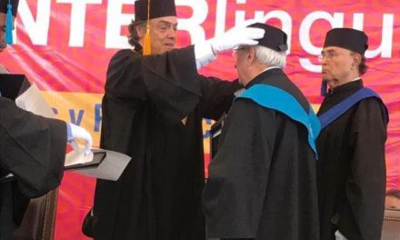 DOCTORADO HONORIS CAUSA A TEODORO RENTERÍA ARRÓYAVE