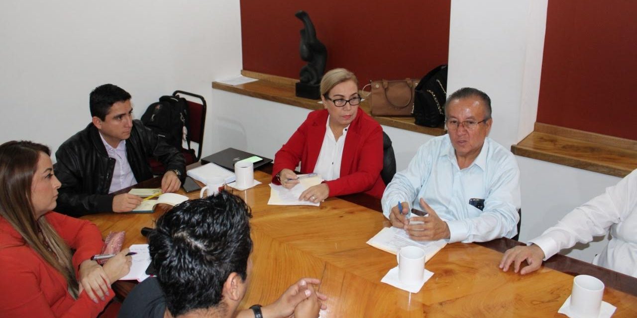 CONGRESO DE COLIMA RESPALDA A PERIODISTAS