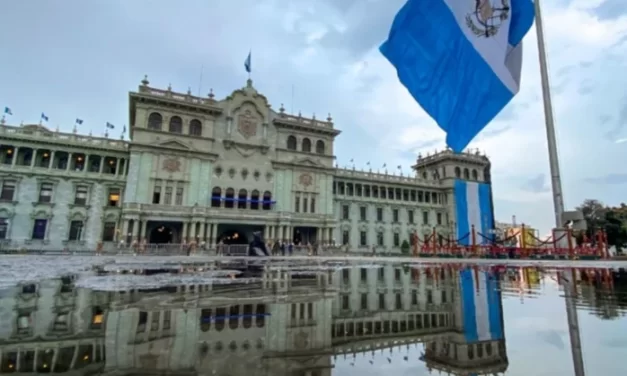 EL PODER GUATEMALTECO CRIMINALIZA LA LIBERTAD DE PRENSA Y EXPRESIÓN/COMUNICADO